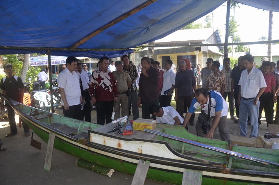 Wakil Wali Kota Gunungsitoli Sowa'a Laoli Membuka Kegiatan Pelatihan Pembuatan Kapal Fiberglass di Humene