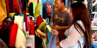 Penjahit Pakaian Muslim Mulai Kebanjiran Omzet