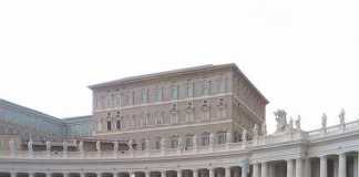 Perdalam Kanonik Gereja, Pastor Postinus Gulö Sekolah di Italia