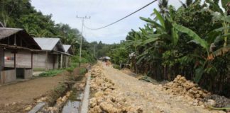 Pembangunan Jalan di Hiligawöni Diprotes Warga