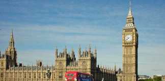 Menjelajahi Negeri Ratu Elizabeth untuk Pertama Kali