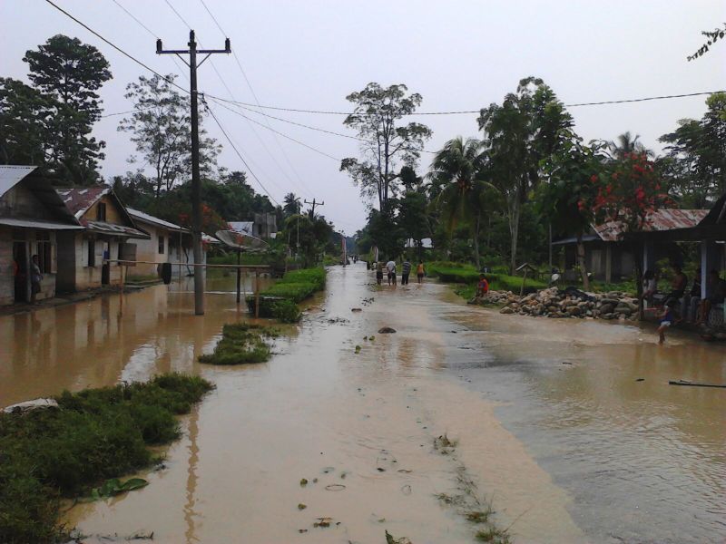 Desa Lagasi Mahe dan Si’öfa Ewali Terendam Banjir