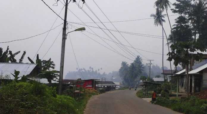 Asap Kembali “Singgahi” Pulau Nias, Warga Mengeluh Sesak Napas
