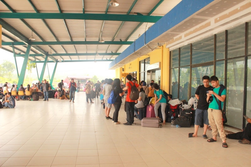 Sudah Lima Hari Bandara Binaka Tak Beroperasi