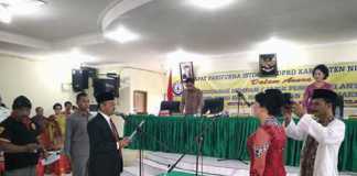 Nurtijah Dakhi Dilantik Jadi Anggota DPRD Nias Selatan