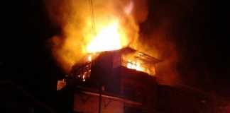 Rumah Milik Elison Hia dan Toko UD Elva Terbakar