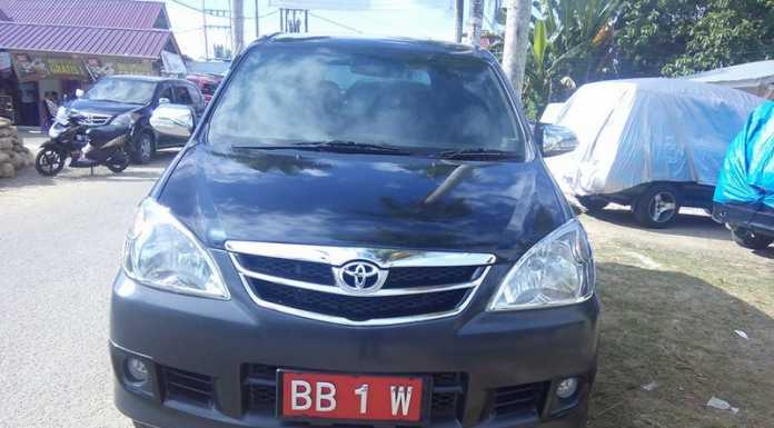 Bupati Nias Selatan Hilarius Duha Pilih Gunakan Mobil Dinas Jenis Avanza