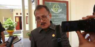 Ketua DPRD Nias Selatan: Anggaran Pakaian Dinas Selalu Diuangkan Sekwan