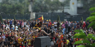 Pengunjung Tumpah Ruah pada Pergelaran Seni Budaya Nias di Jakarta