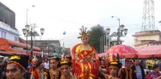 Perempuan Nias di Wilayah Abu-abu