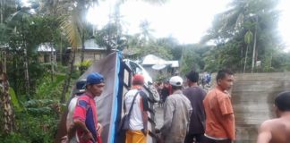 Truk Pengangkut Batako Jatuh di Jembatan Darurat Saonö