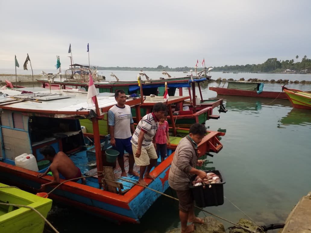 Jalan Panjang dan Berliku Pengelolaan  Perikanan di Pulau Nias
